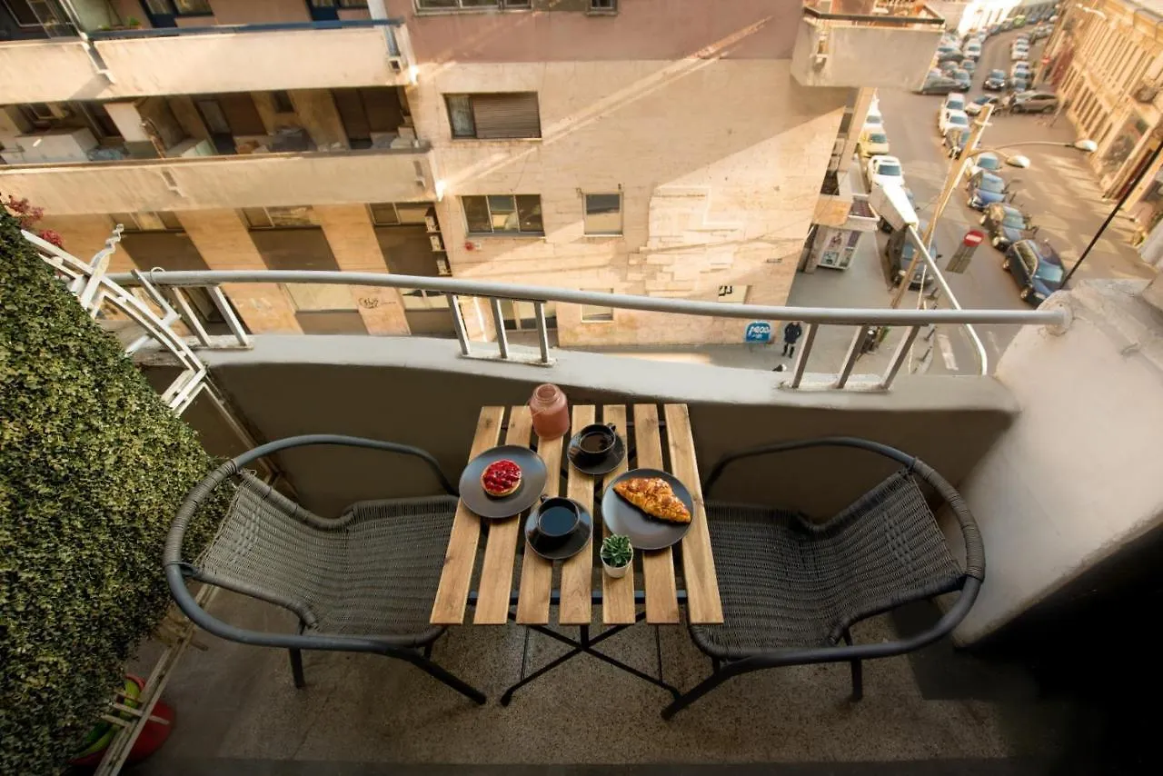 Apartment Stay In Style: Central 1Br With Vintage Touches And Balcony Bucharest
