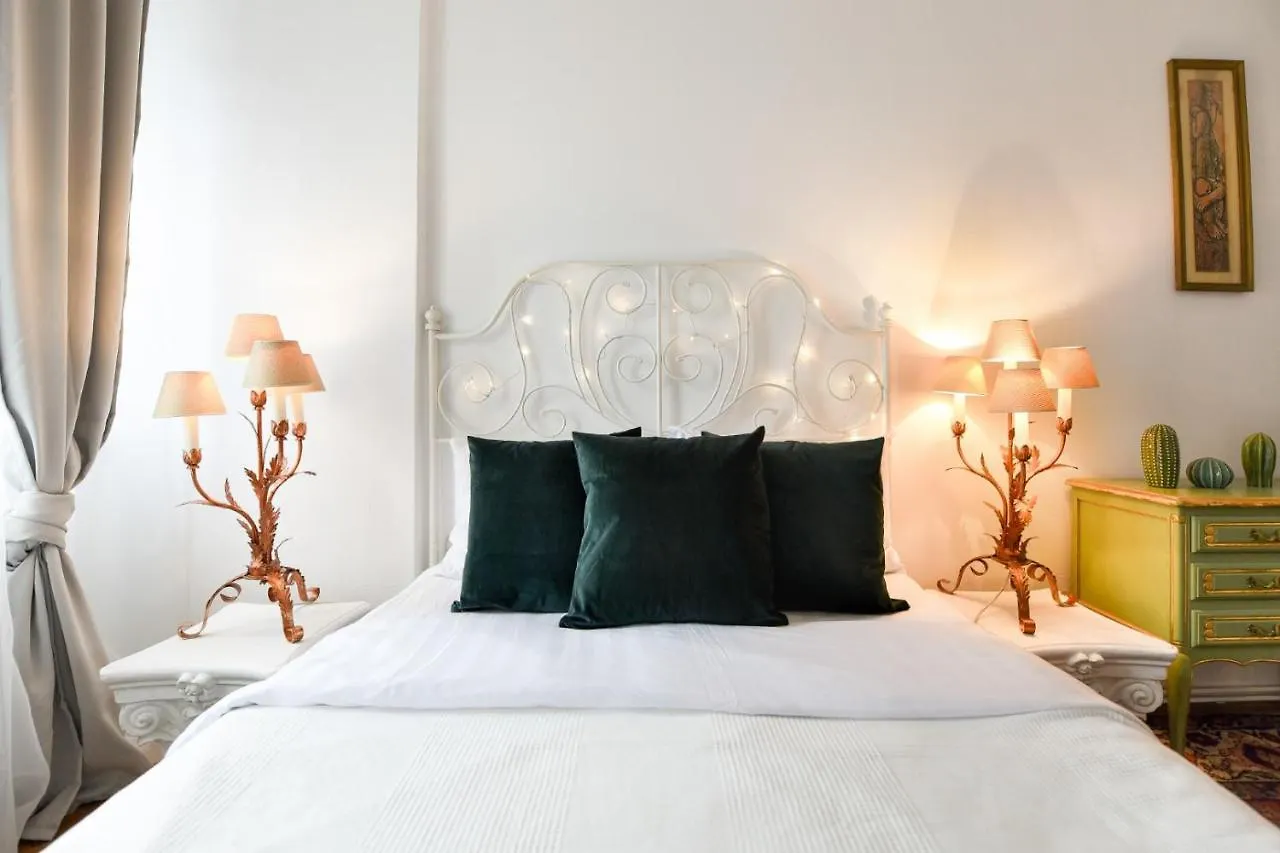 Appartement Stay In Style: Central 1Br With Vintage Touches And Balcony Bucarest Roumanie